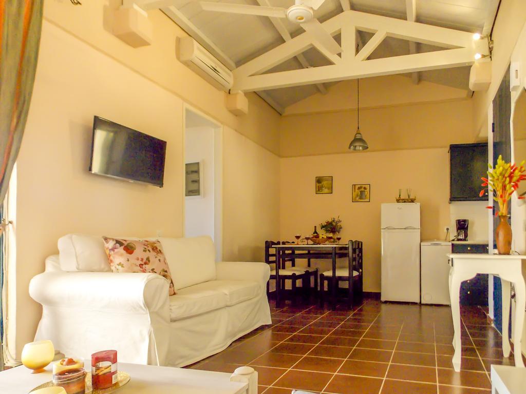 Manto On The Beach Apartments Barbati Exterior foto