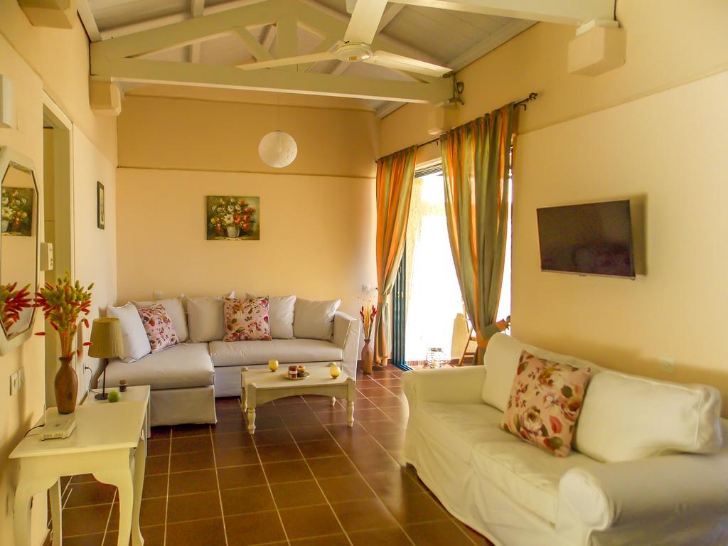 Manto On The Beach Apartments Barbati Exterior foto